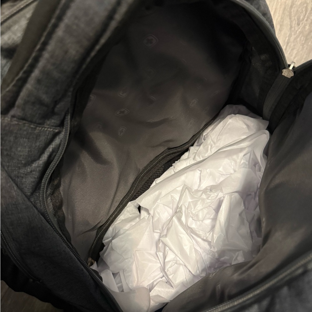 SwissGear Charcoal and Black Men's Backpack plastic is still on some metal - Picture 9 of 9